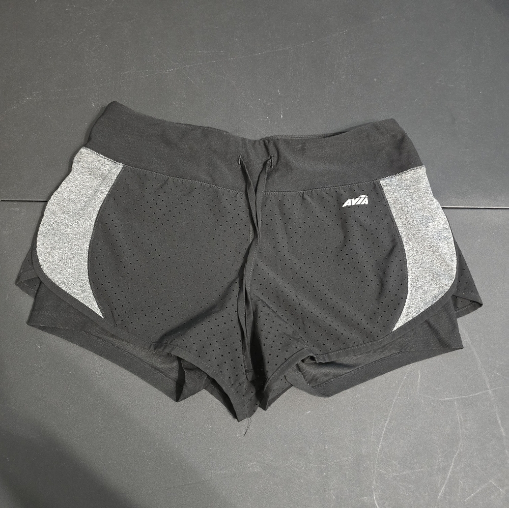 Avia Women's Black and Gray Bike Shorts Size Medium